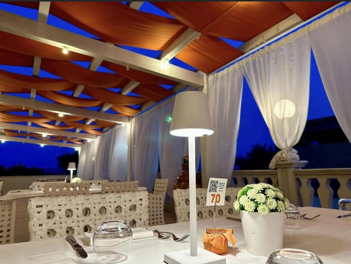 Hotel Palatinum Metaponto Ngoại thất bức ảnh